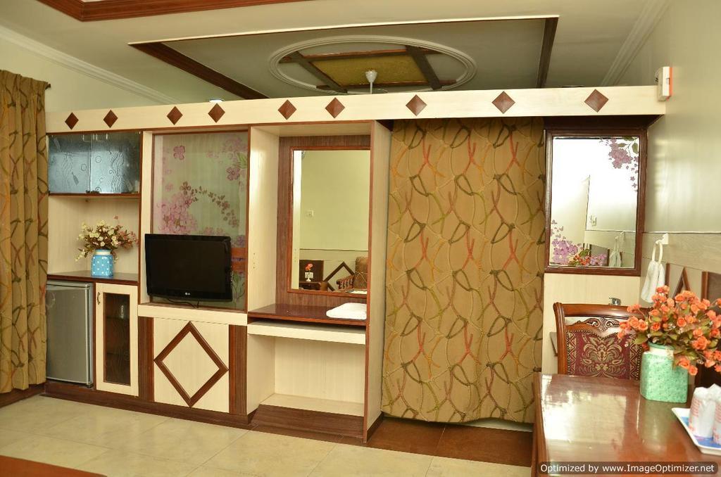 Hotel Aryaas Palayankottai Εξωτερικό φωτογραφία