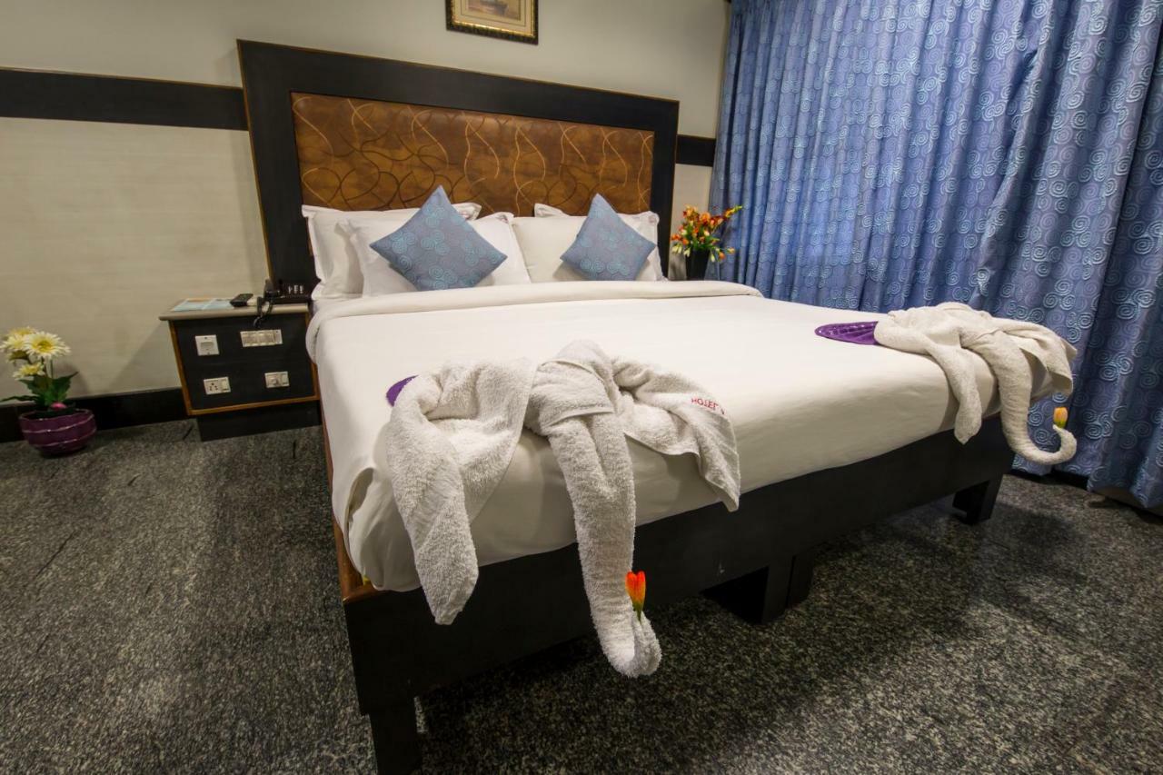Hotel Aryaas Palayankottai Εξωτερικό φωτογραφία