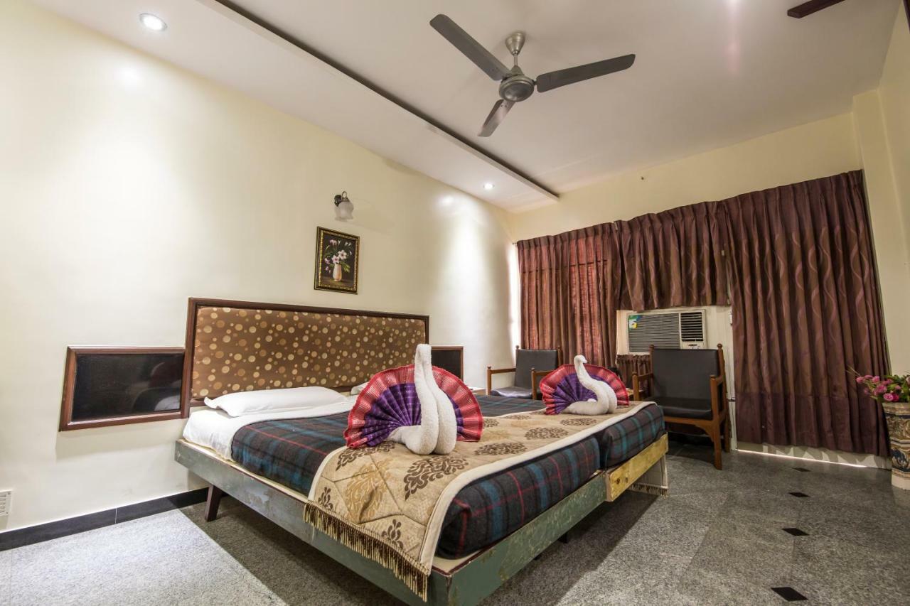 Hotel Aryaas Palayankottai Εξωτερικό φωτογραφία